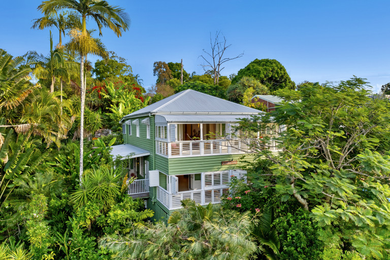 Le Bateau Ivre – Imagine a Life on the Lake, 25 Urunga Parade, Boreen Point